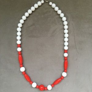 Bead necklace